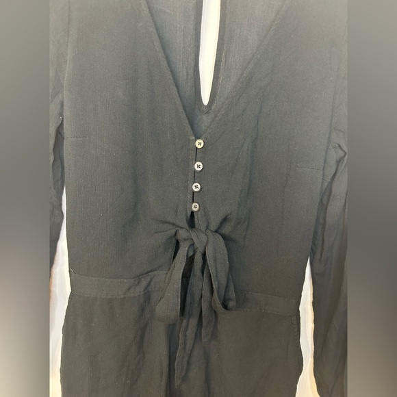 Abercrombie & Fitch Black Lined V Neck Long Sleeve Shorts Romper, Size Small - Picture 2 of 9